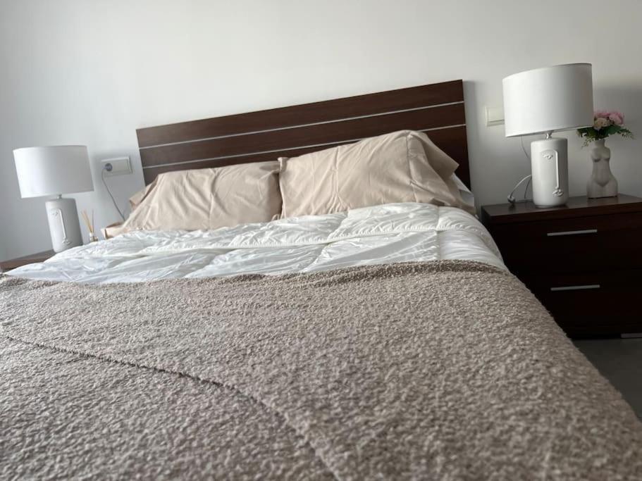 Piso Con Terraza A 5 Min Del Mar Daire Alcanar Dış mekan fotoğraf